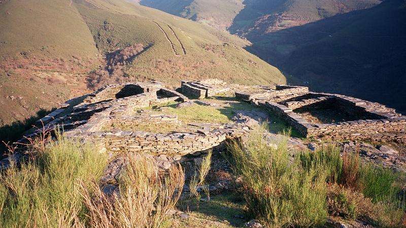 Castros de Folgoso en Folgoso do Courel