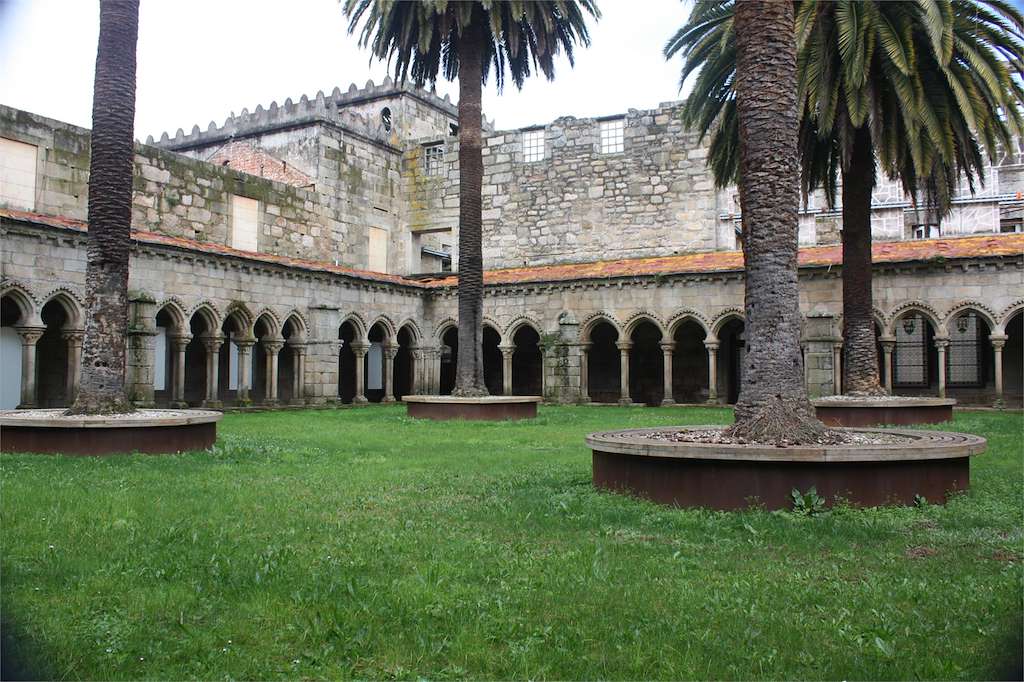 Claustro de San Francisco en Ourense