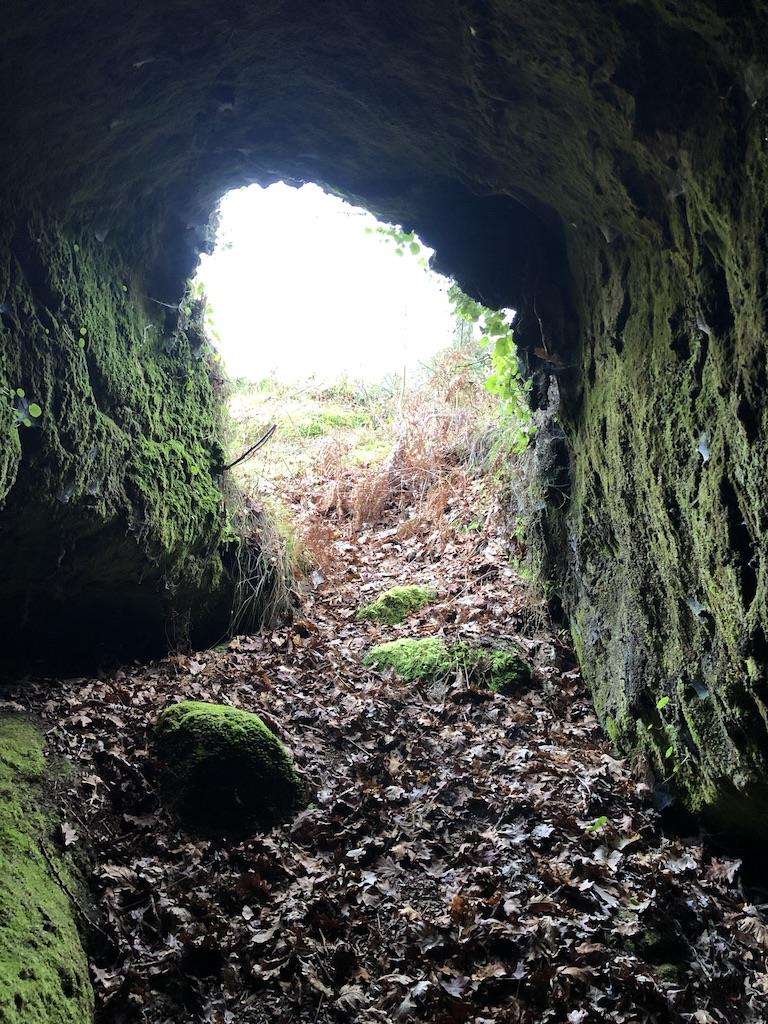 Cova dos Mouros en Ares