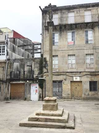 Cruceiro da Praza do Cristo