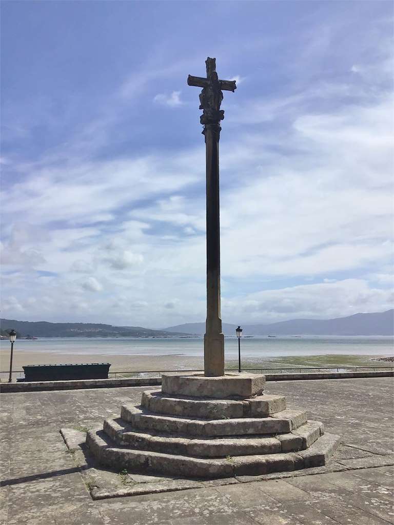Cruceiro Da Virxe do Camiño en Muros