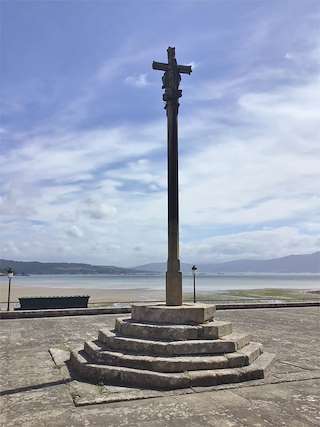 Cruceiro Da Virxe do Camiño