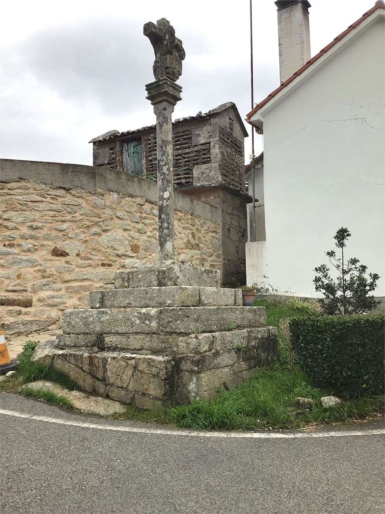Cruceiro de Brántuas en Ponteceso