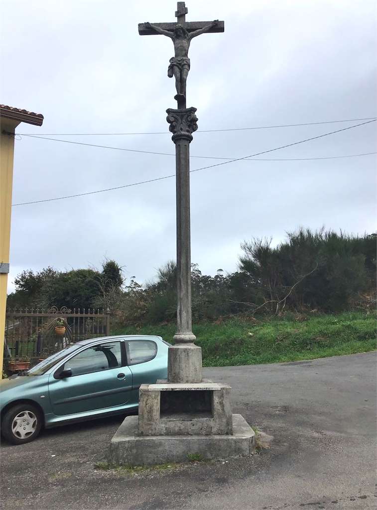 Cruceiro de Cotón en Santa Comba