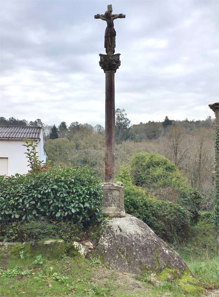 Cruceiro de Ponte Maceira en Negreira