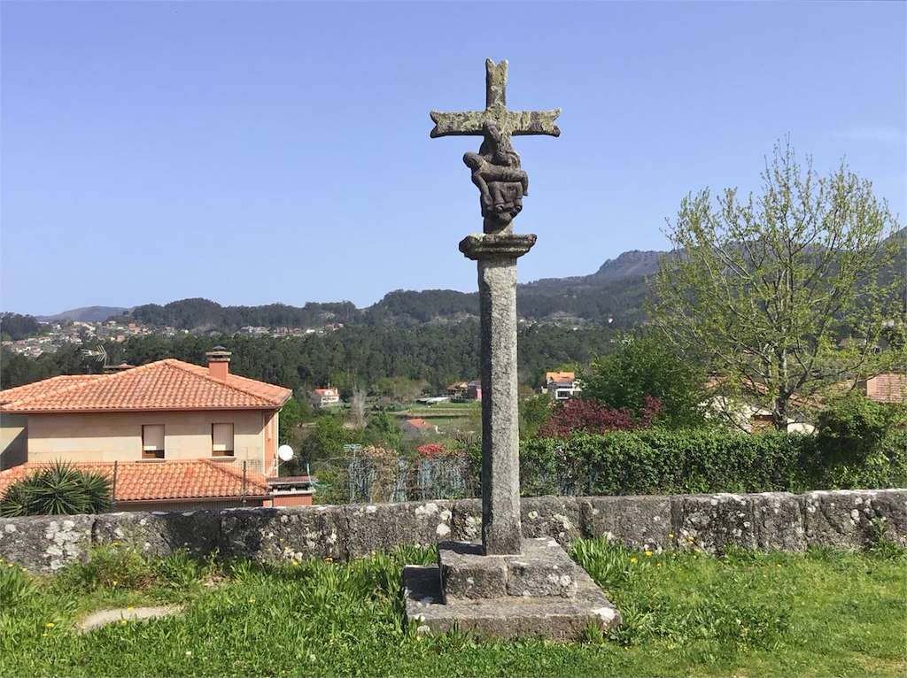 Cruceiro de San Miguel de Peitieiros en Gondomar