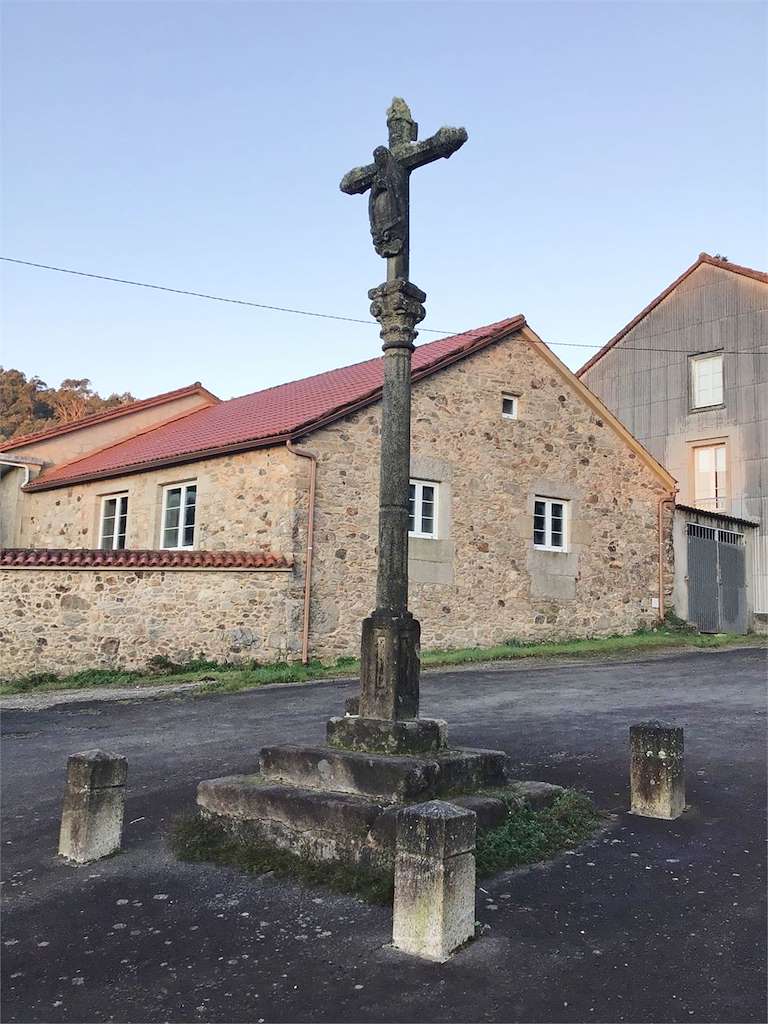 Cruceiro de San Pedro de Outes