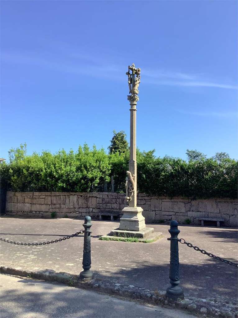 Cruceiro do Culebrón en Portas