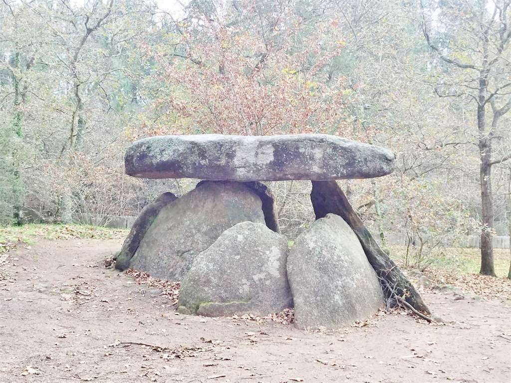 Dolmen de Axeitos en Ribeira