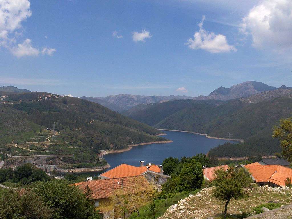 Embalse de Lindoso en Lobios