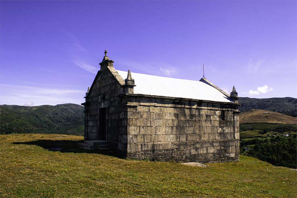 Ermita Nosa Señora da Guía en Covelo