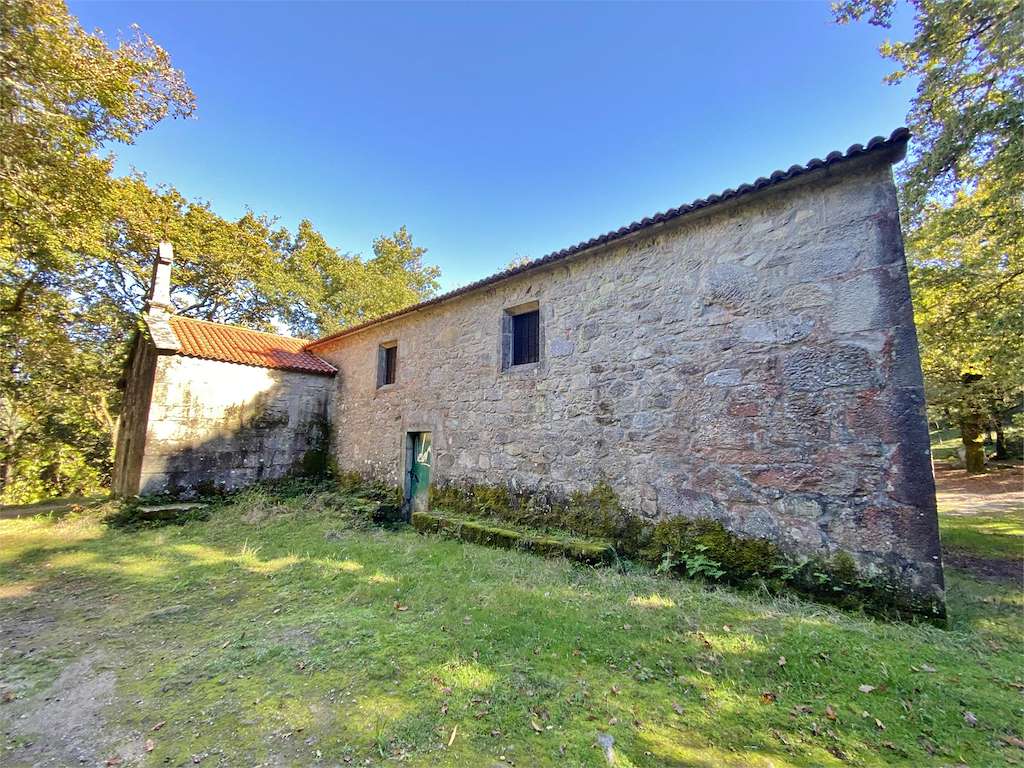 Ermita y Robledal de San Cibrán en Catoira