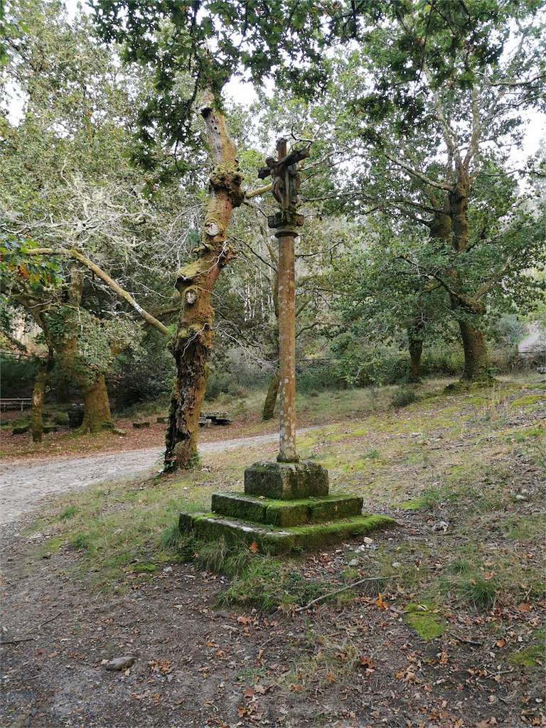 Ermita y Robledal de San Cibrán en Catoira