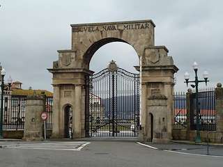 Escuela Naval Militar