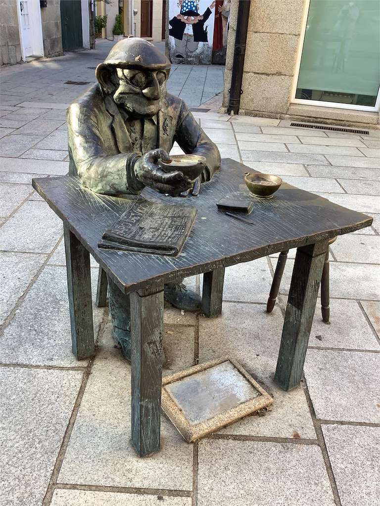 Escultura de Floreano en O Grove