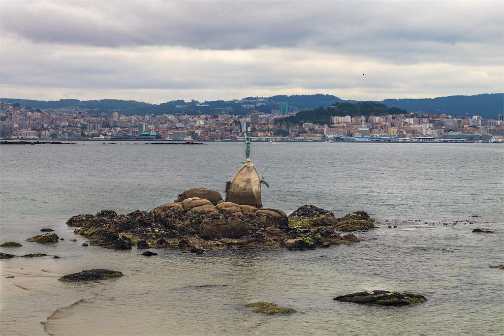 Escultura O Galeón en Cangas de Morrazo