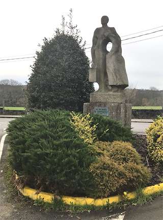 Fechas, información, programa, cartel, imágenes, mapa y ubicación de Estatua do Emigrante  en  Val do Dubra