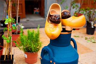 Fechas, información, programa, cartel, imágenes, mapa y ubicación de Feira Atlántica de Artesanía e Deseño A Chalana  en  Pontevedra