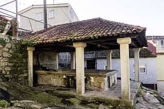 Fechas, información, programa, cartel, imágenes, mapa y ubicación de Fonte As Pedreiras  en  Marín