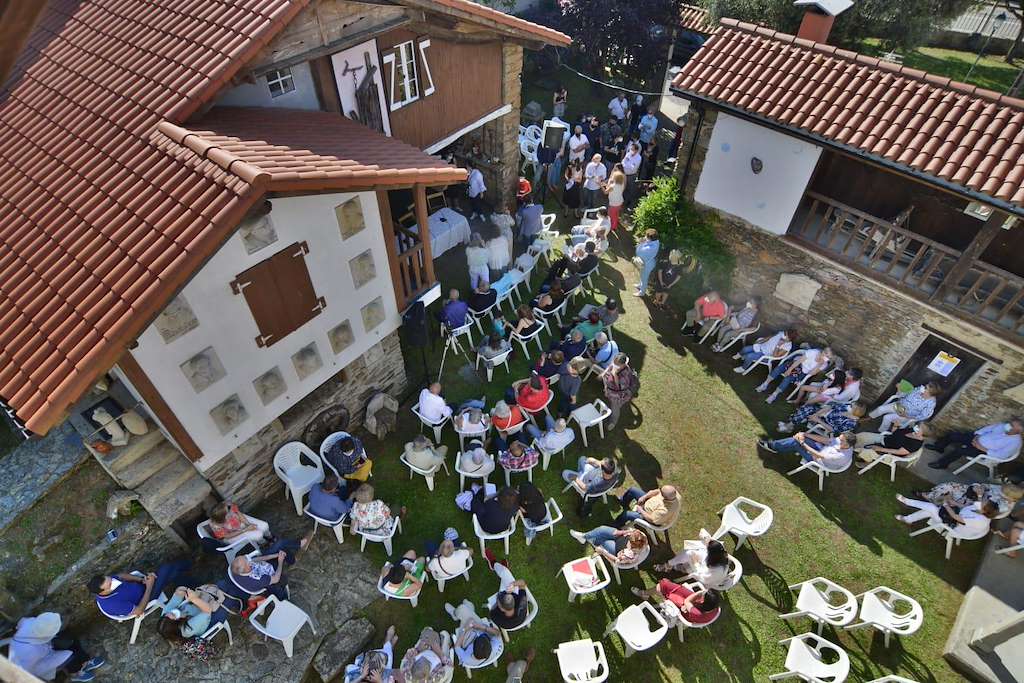Fundación Paco Lareo - A Solaina de Piloño en Vila de Cruces