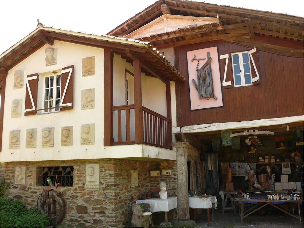 Fundación Paco Lareo - A Solaina de Piloño en Vila de Cruces