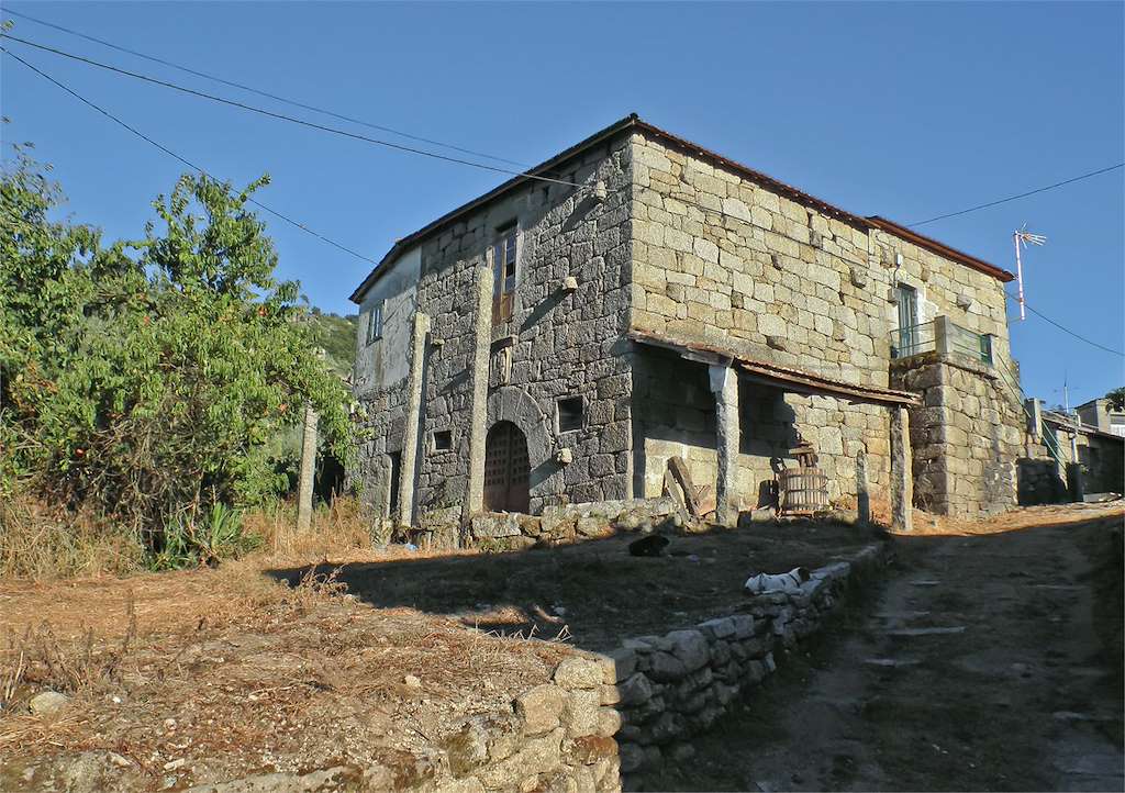 Granja Medieval de Cuñas en Cenlle