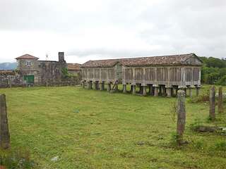 Hórreo de la Rectoral de San Martiño