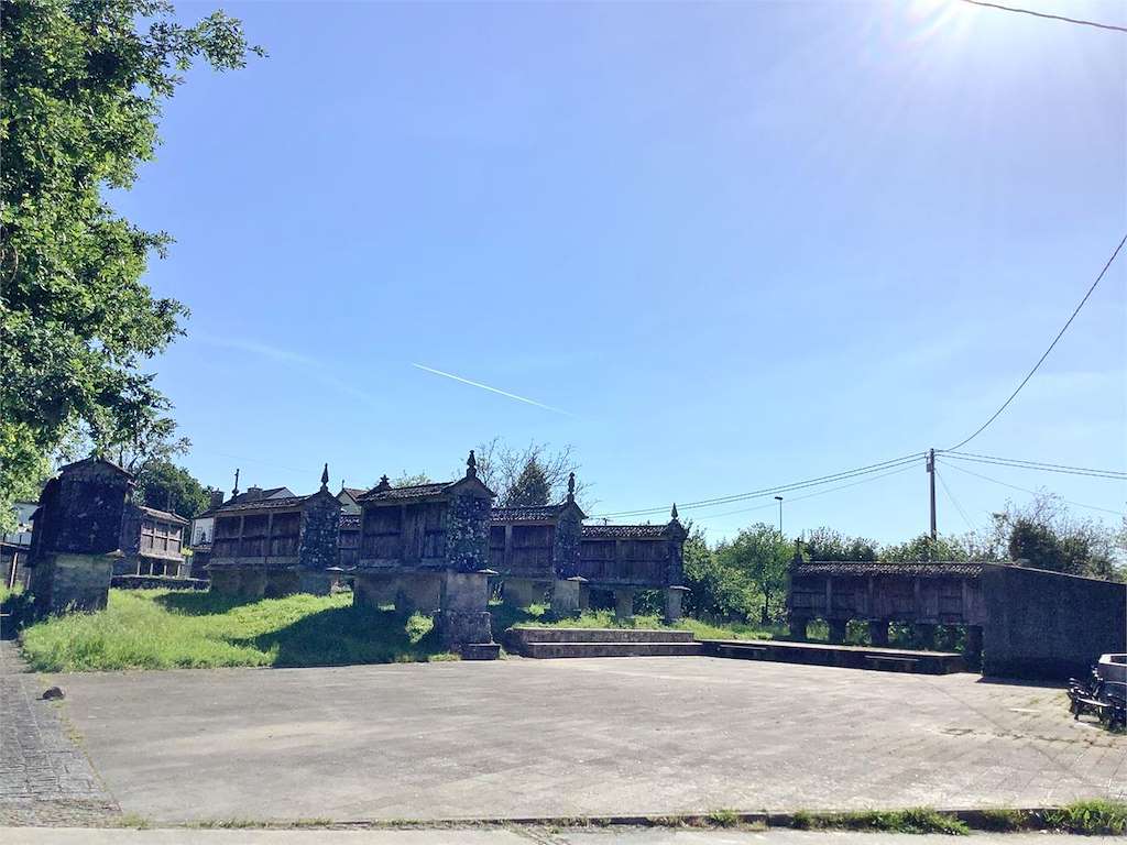 Horreos de Imo en Dodro