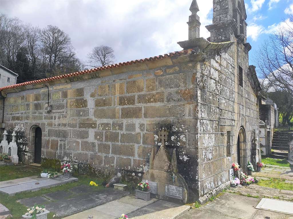 Iglesia de Castro de Escuadro en Maceda