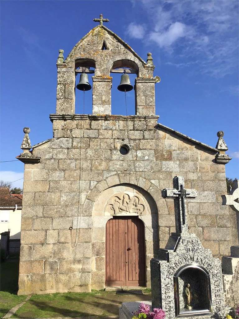 Iglesia de Pazos de San Clodio en San Cibrao das Viñas