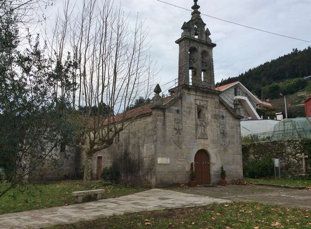 Iglesia de San Adrián de Cobres en Vilaboa