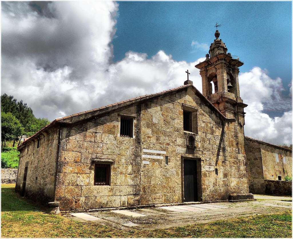 Iglesia de San Adrián de Toba en Cee