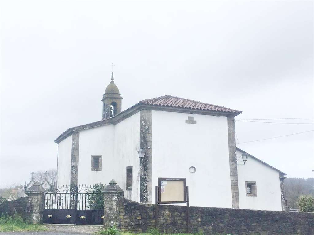 Iglesia de San Andrés de Pereira en Santa Comba