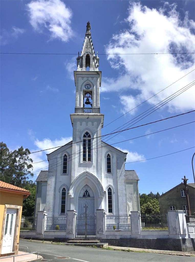 Iglesia de San Antonio de A Barqueira en Cerdido