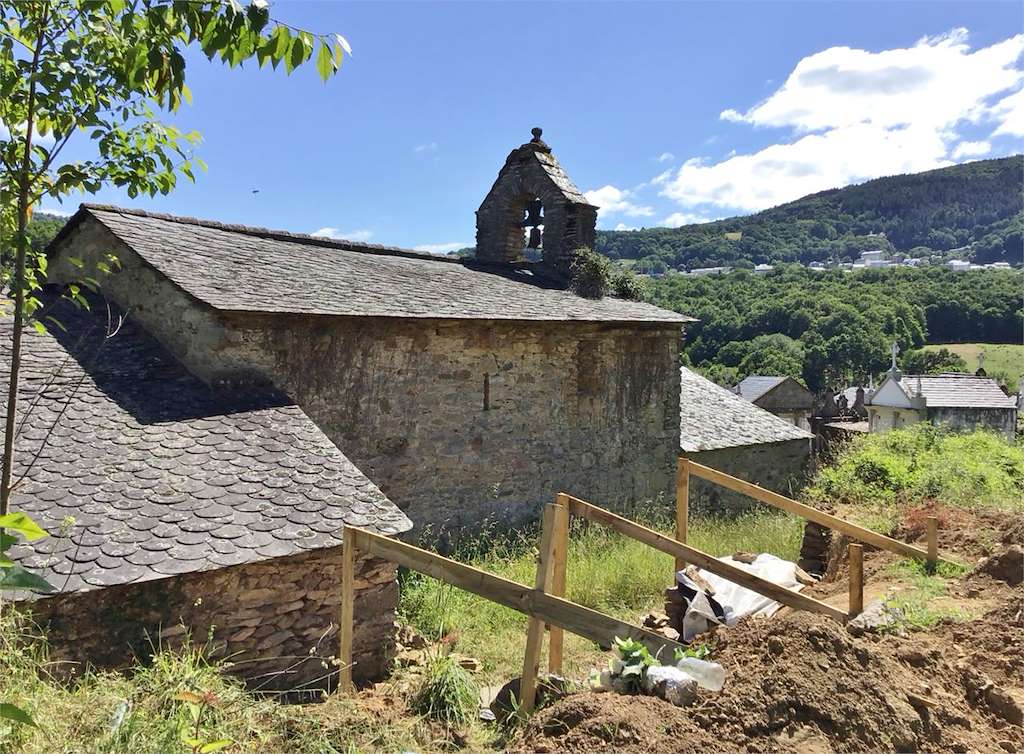 Iglesia de San Cosme de Ouselle en Becerreá