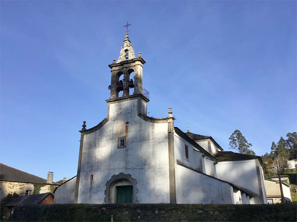 Iglesia de San Cristovo de Couzadoiro en Ortigueira