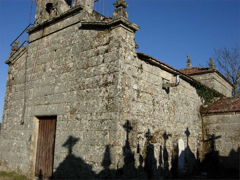 Iglesia de San Esteban de Cangues en O Irixo