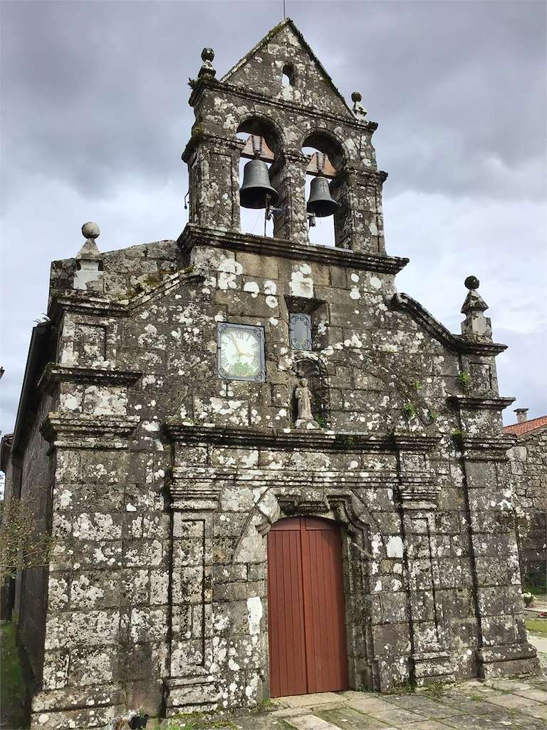 Iglesia de San Esteban de Pedre en Cerdedo Cotobade