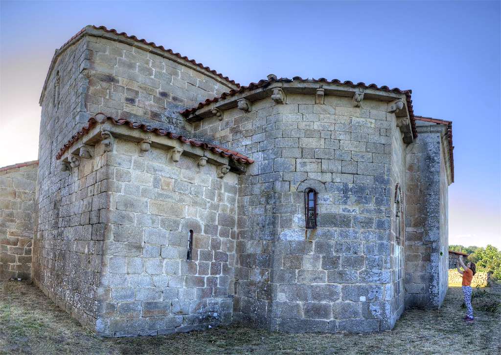 Iglesia de San Fiz de Cangas en Pantón