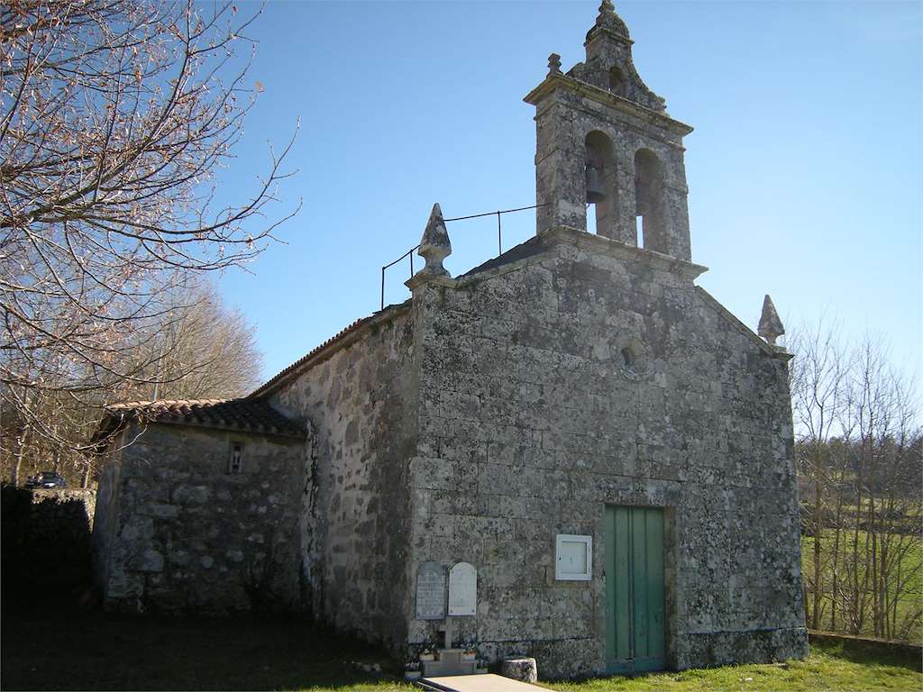 Iglesia de San Lourenzo de Fión en O Saviñao