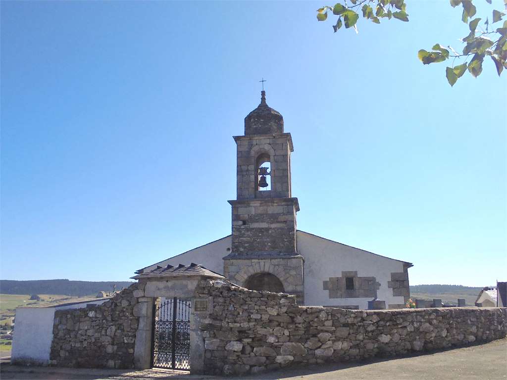Iglesia de San Lourenzo de Pousada en Baleira