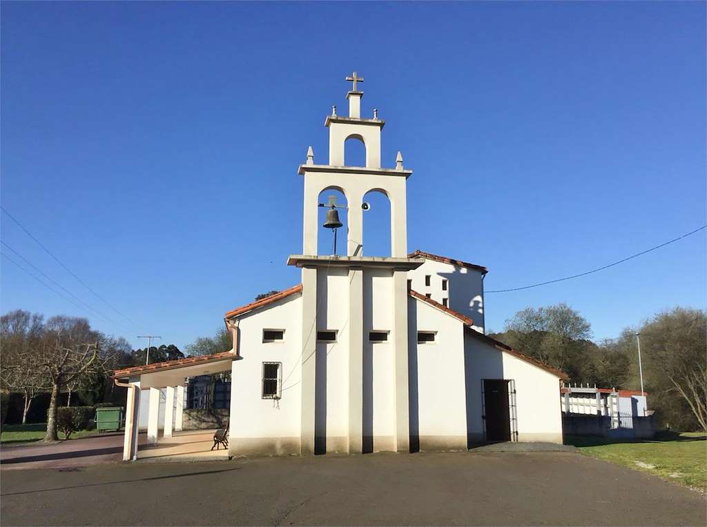 Iglesia de San Mamede de Lanzá en Mesía
