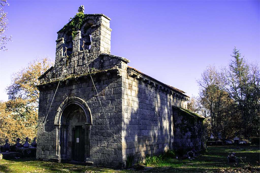 Iglesia de San Mamede de Moldes en Boborás