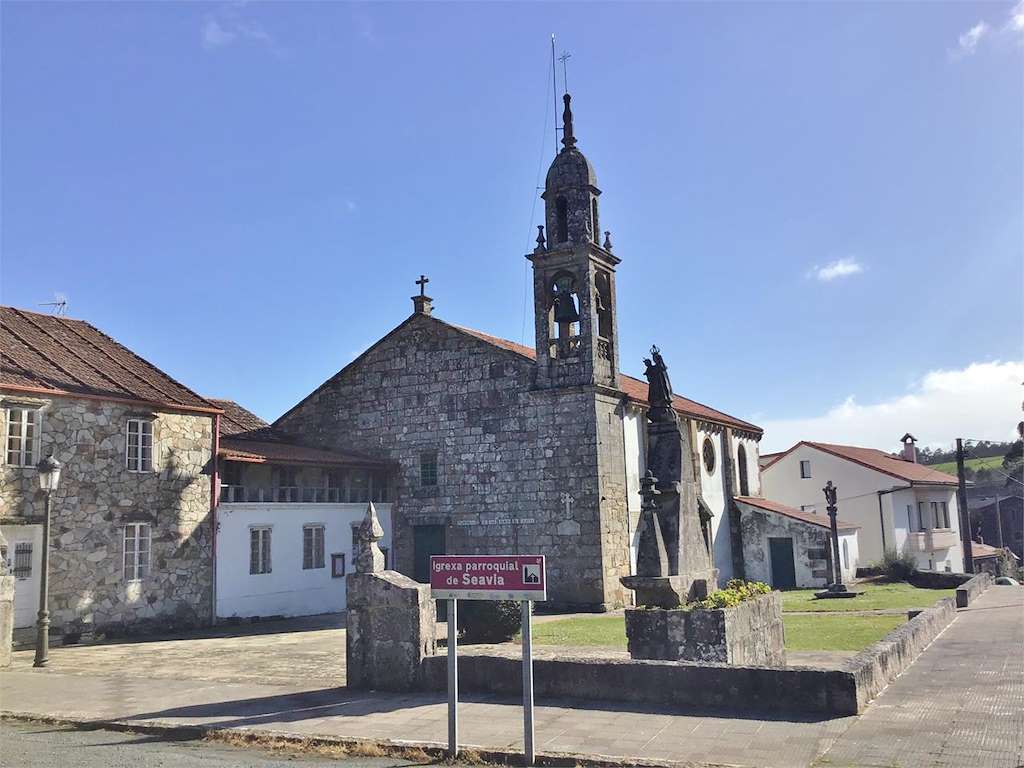 Iglesia de San Mamede de Seavia en Coristanco