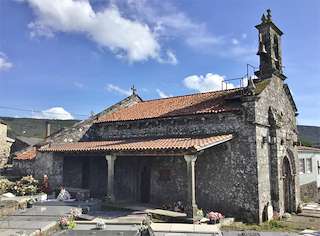 Iglesia de San Martiño de Asperelo