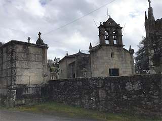 Iglesia de San Martiño de Frades