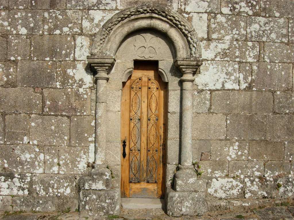 Iglesia de San Martiño de Meis