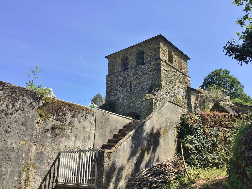 Iglesia de San Martiño de Neira de Rei en Baralla
