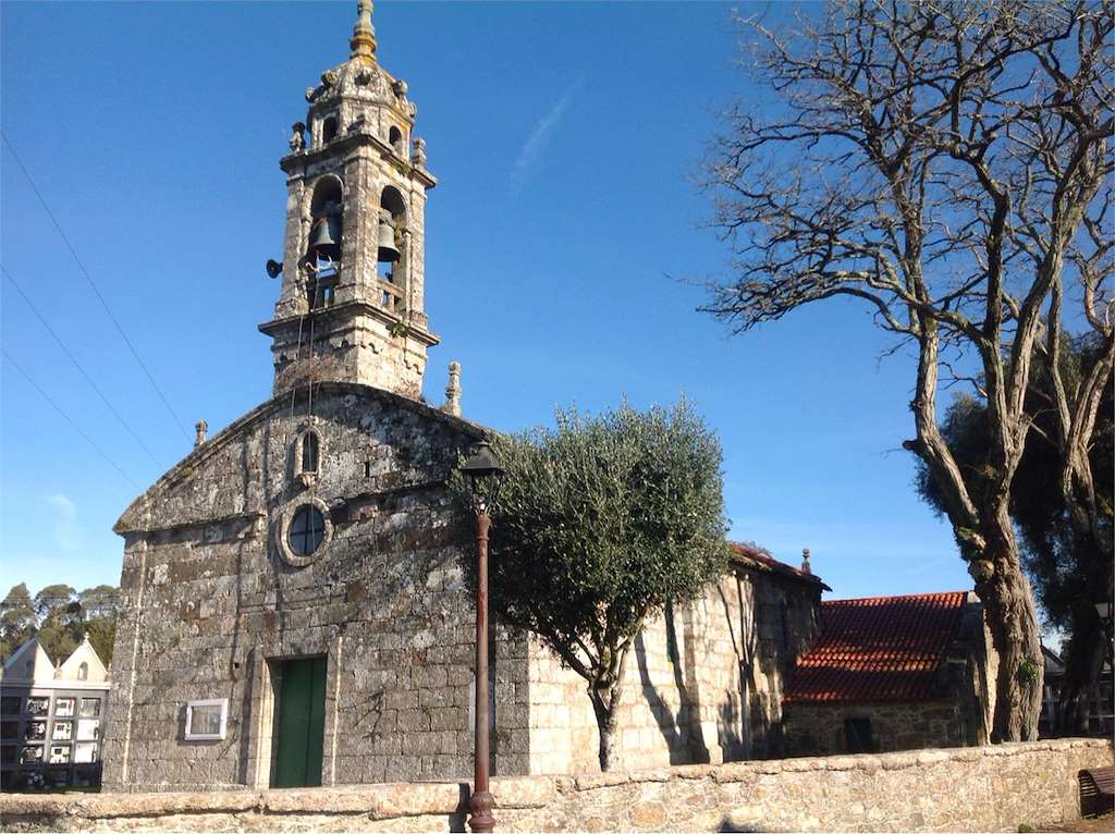 Iglesia de San Martiño de Rodís en Cerceda