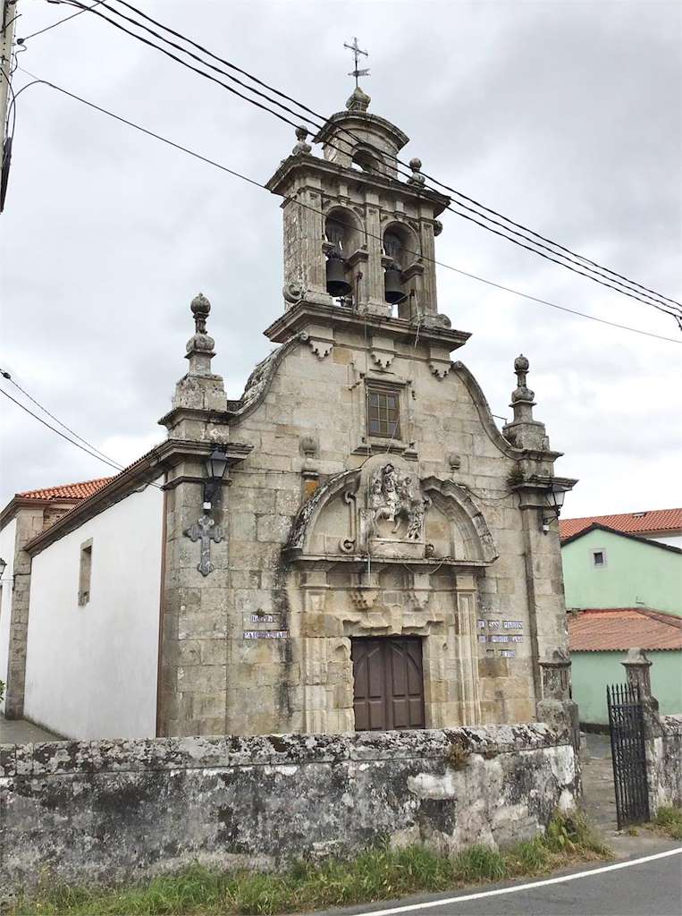 Iglesia de San Martiño do Porto en Cabanas